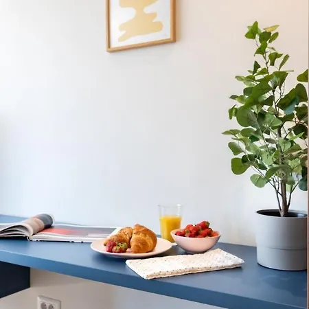 Elegant In The Heart Of The Town Apartament *