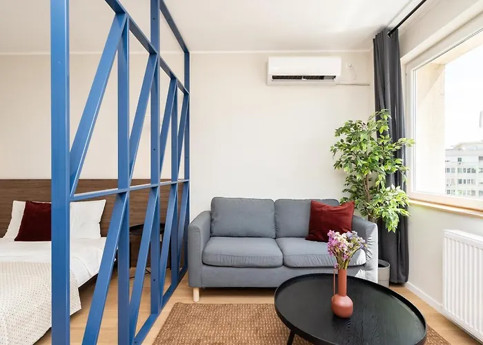Elegant In The Heart Of The Town Apartment *