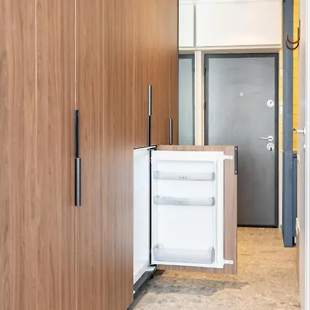 Elegant In The Heart Of The Town *