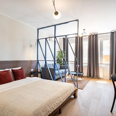 Apartment Elegant In The Heart Of The Town Bucharest